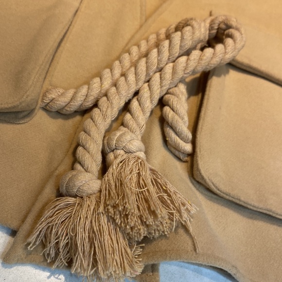 New Anthropologie Cropped Sweater Vest Tan One Size with tags ⭐️⭐️⭐️⭐️ - Picture 17 of 17